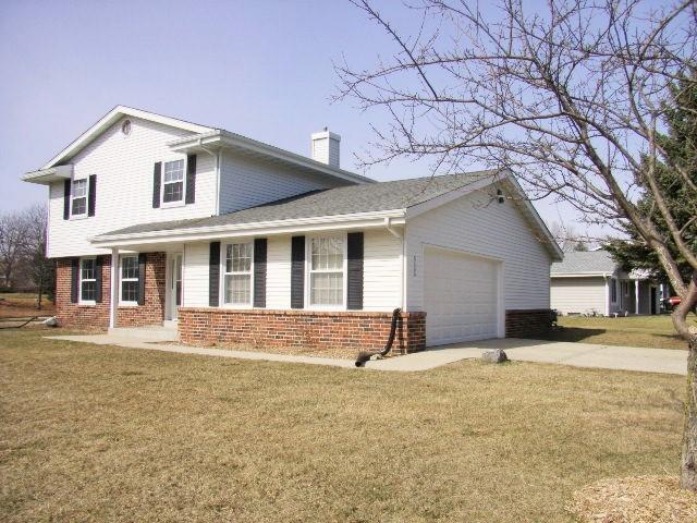 8400 W Elm Ct, Franklin, WI 53132