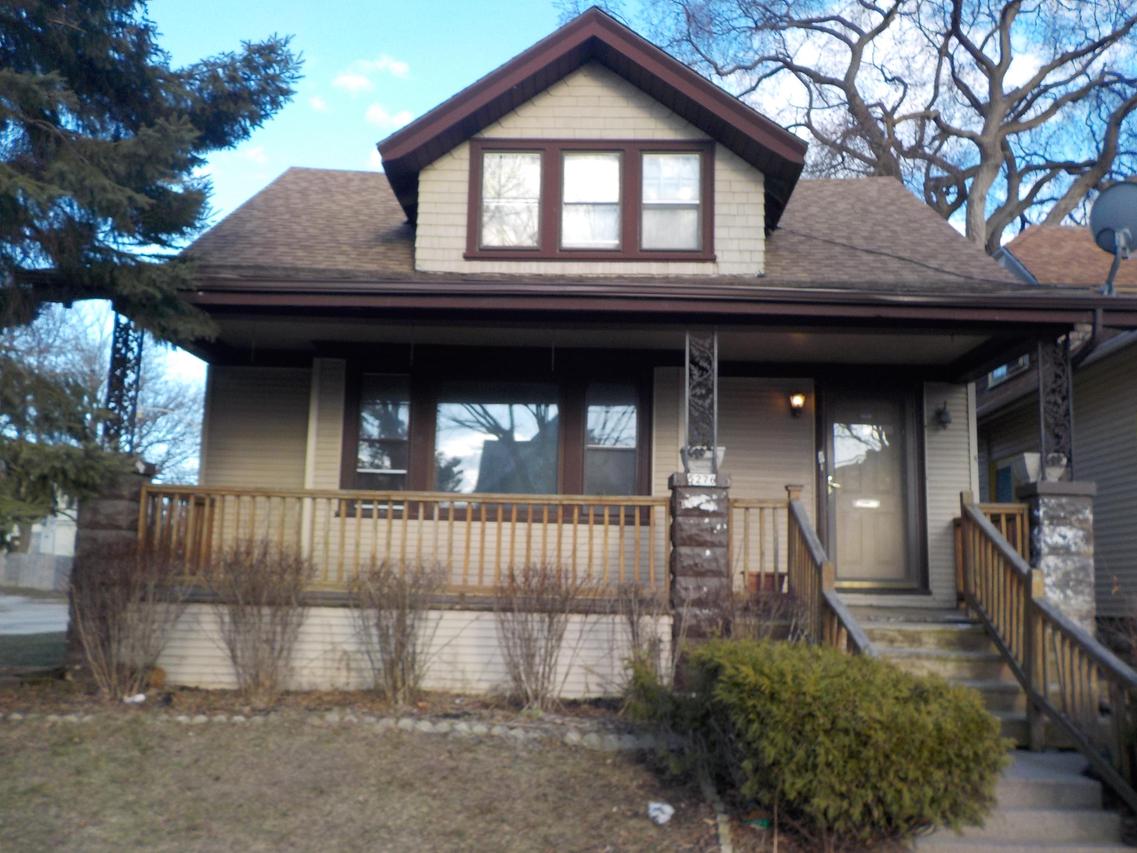 5276 N 38th St, Milwaukee, WI 53209