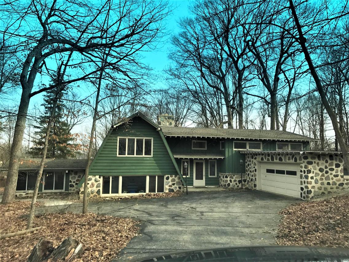 465 W Ravenswood Hills, Brookfield, WI 53045