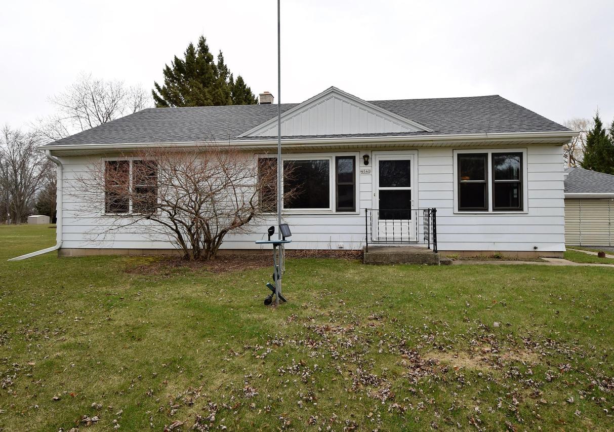 4040 S Katherine Dr., New Berlin, WI 53151
