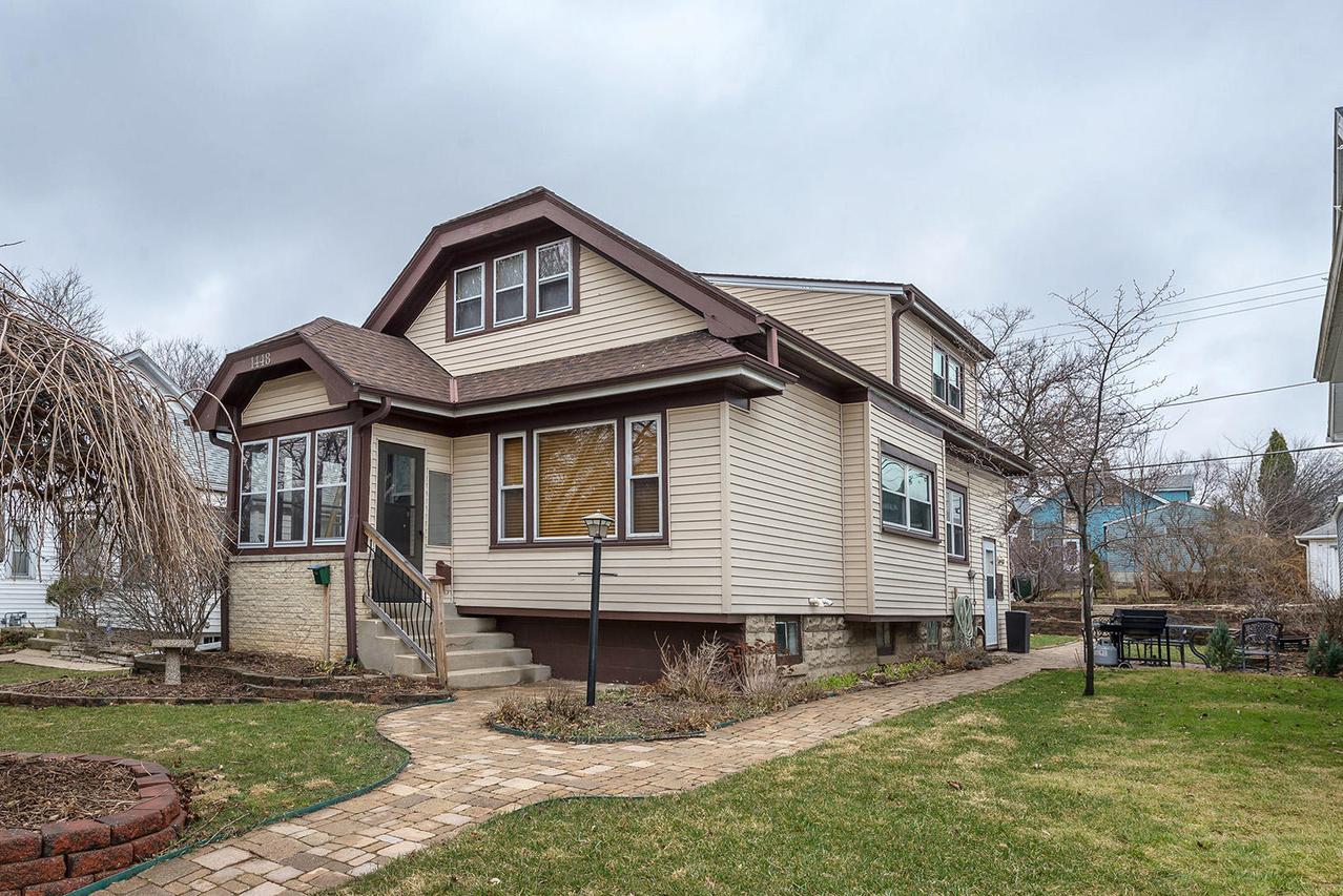 1448 S 90th St, West Allis, WI 53214