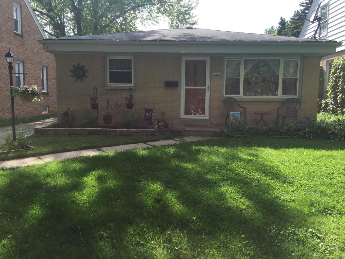 5627 N Crestwood Blvd, Glendale, WI 53209