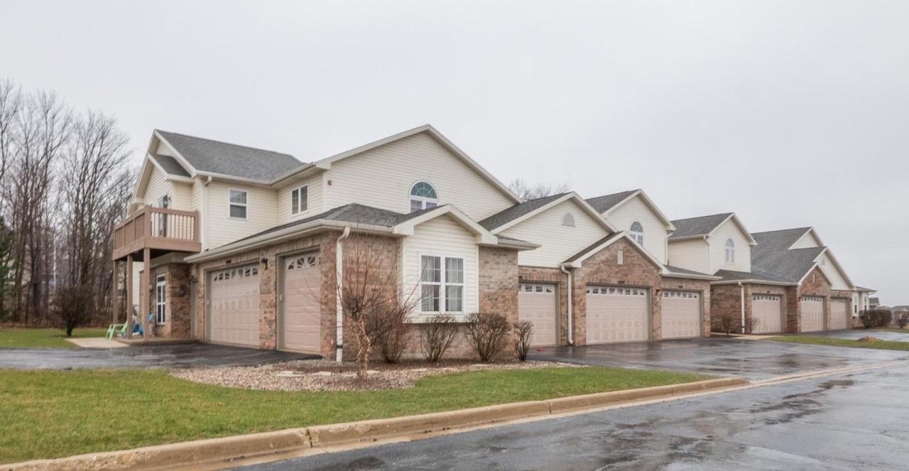 9205 S 54th St. #802, Franklin, WI 53132