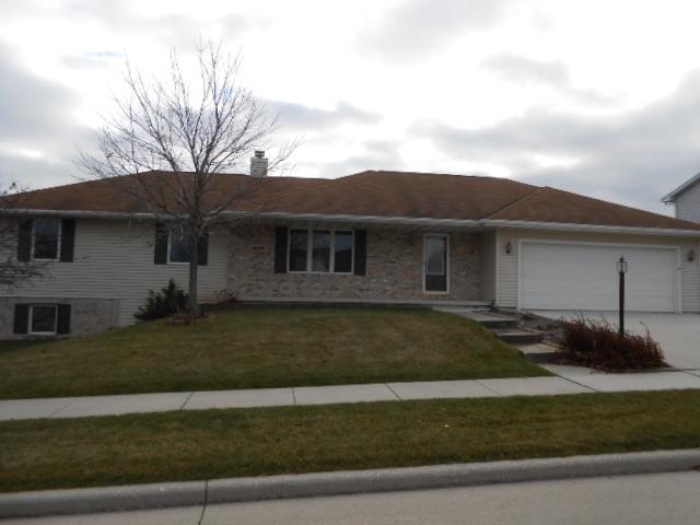 4911 Roneta Ln., Manitowoc, WI 54220