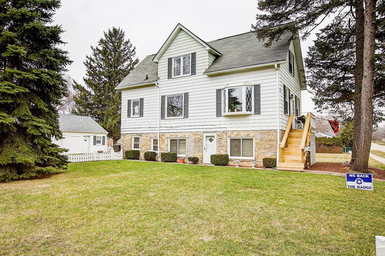 1629 Cedar St, South Milwaukee, WI 53172