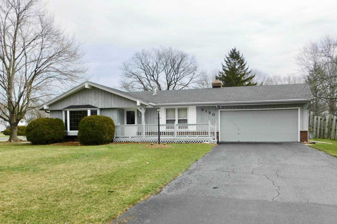 9190 N Alpine Ln, Brown Deer, WI 53223