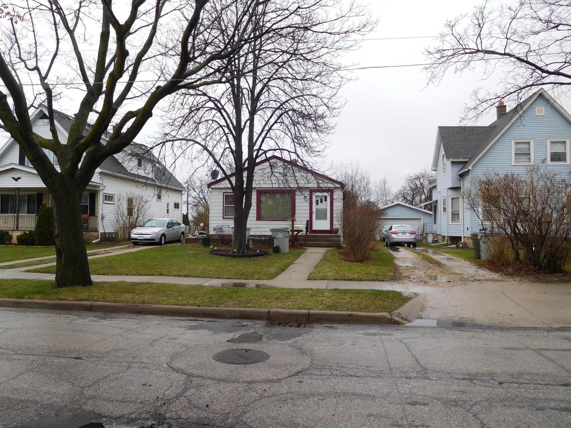 4645 S Quincy Ave, Milwaukee, WI 53207