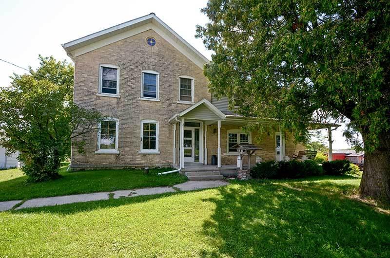 W2420 Century Dr, Auburn, WI 53010