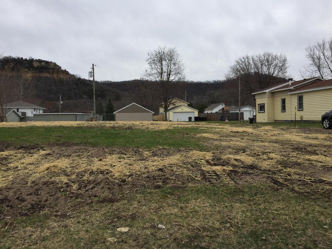 1007 25th St., La Crosse, WI 54601