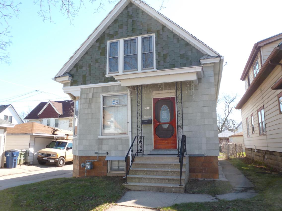 2418 S 30th St., Milwaukee, WI 53215