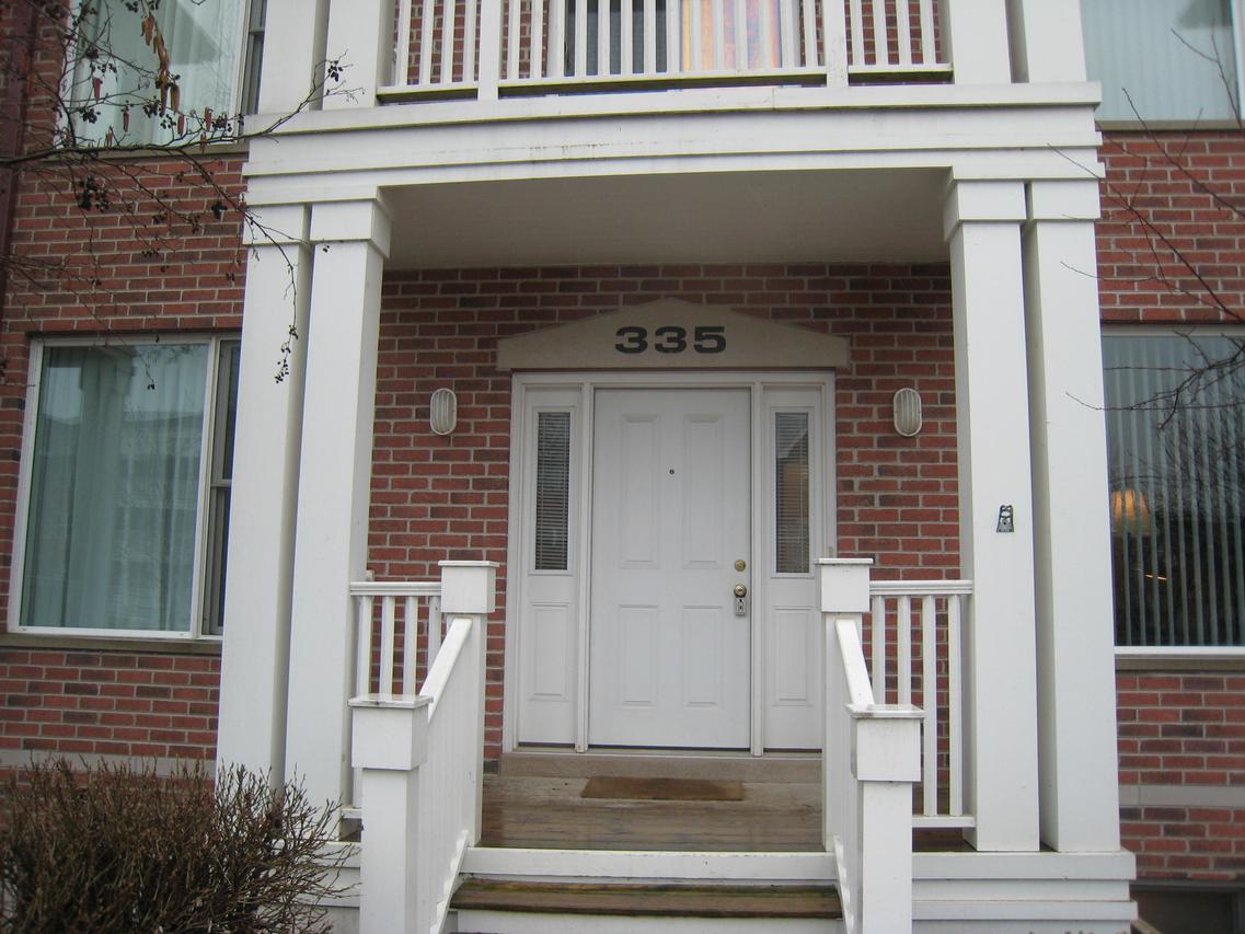 335 56th St, Kenosha, WI 53140