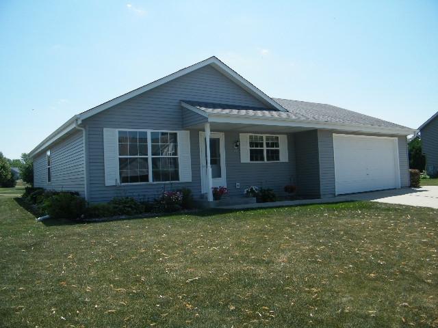 2305 Patrick Ln, Waukesha, WI 53188