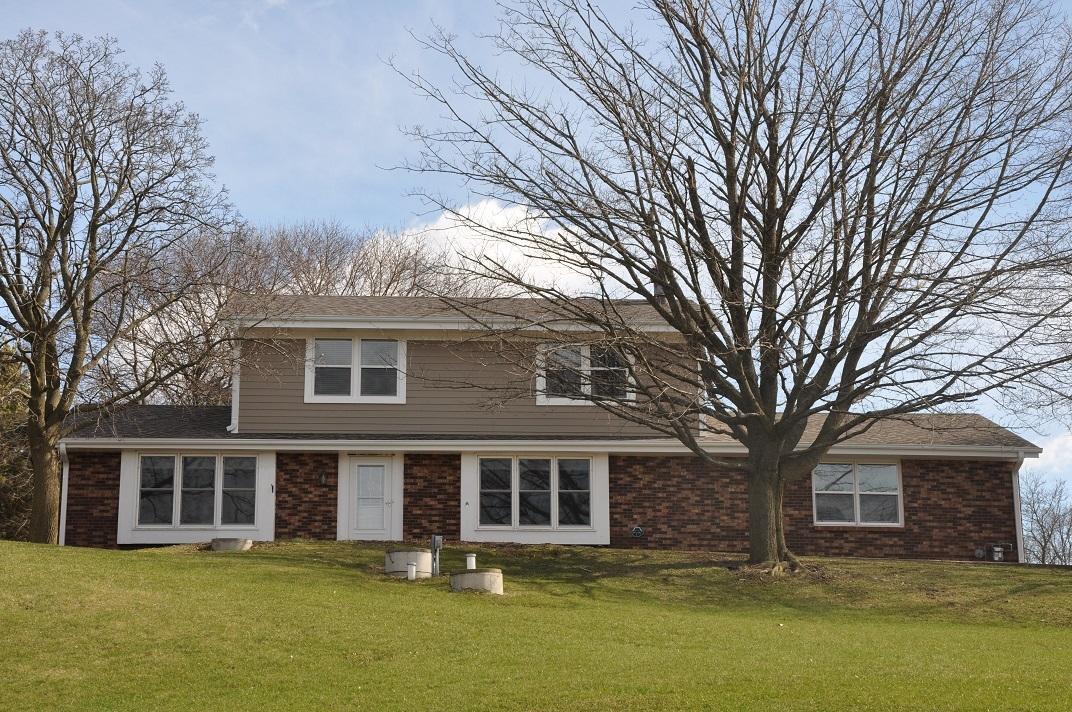 N65W26677 Hillcrest Cir, Lisbon, WI 53089