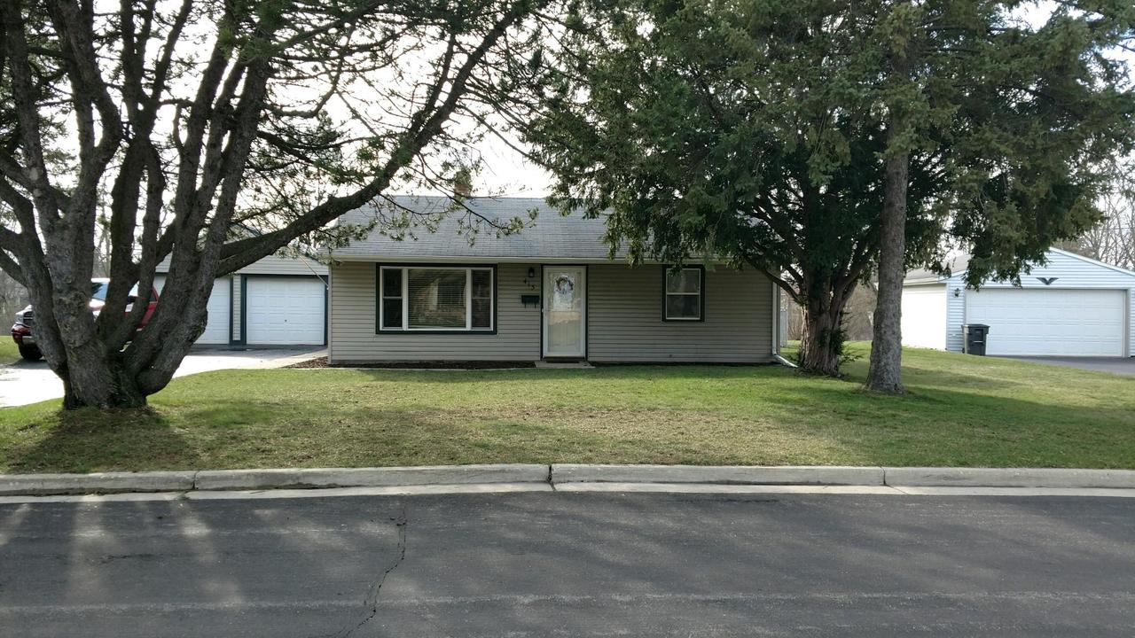 413 Cedar St, Mukwonago, WI 53149
