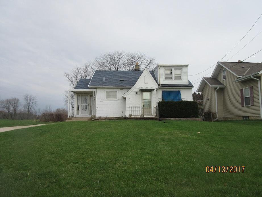 8617 S 27th St., Franklin, WI 53132