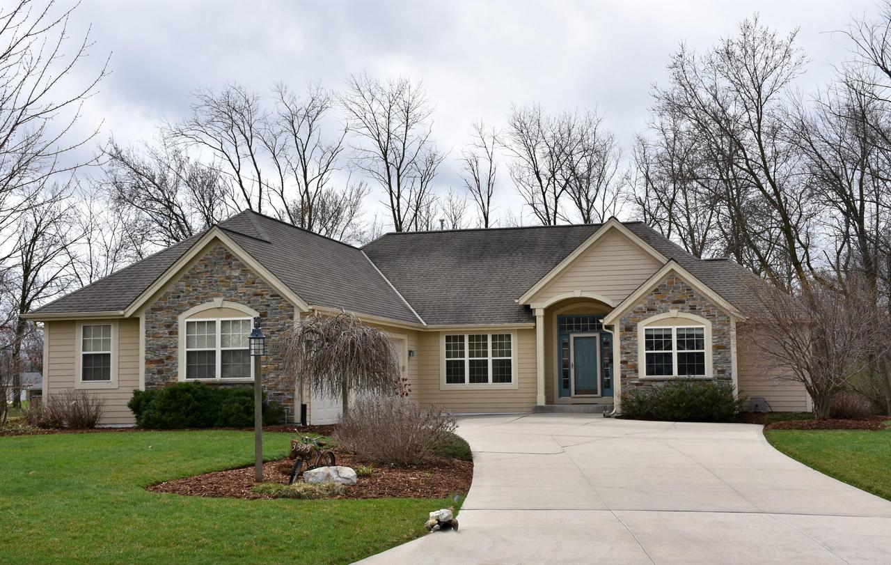 3393 W Yorkshire Cir., Franklin, WI 53132