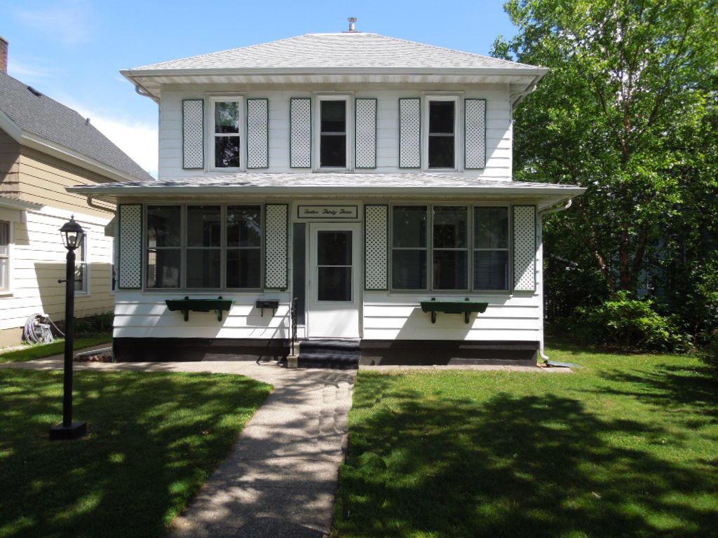 1233 Market St., La Crosse, WI 54601