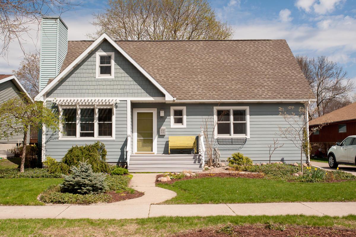 2215 Hyde Ave., La Crosse, WI 54601