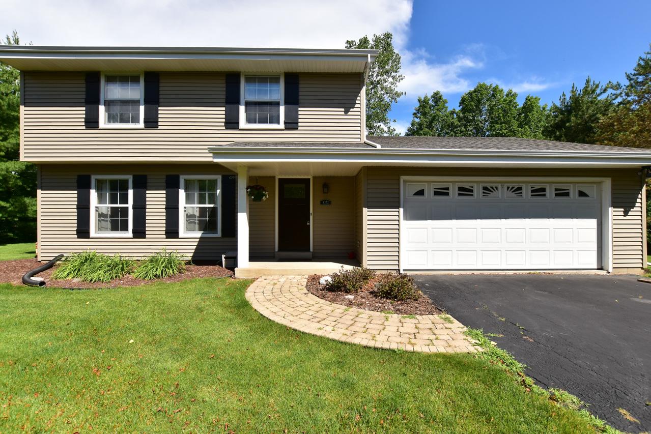 8372 Stonegate Rd, Norway, WI 53185