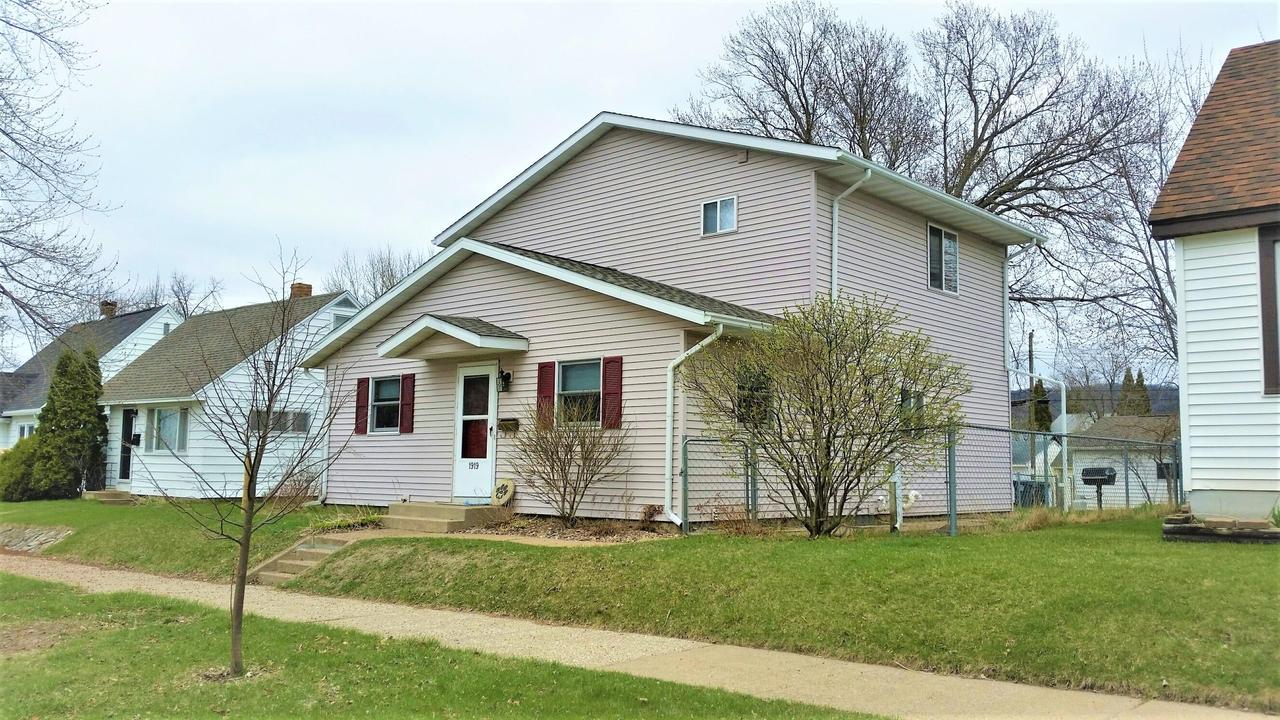 1919 19th St., La Crosse, WI 54601