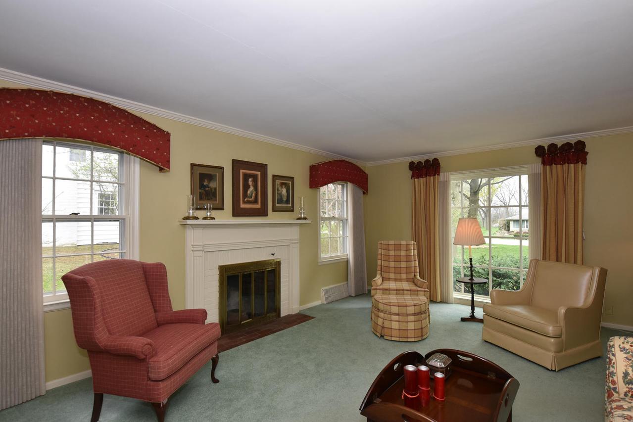 640 Rosedale Dr., Elm Grove, WI 53122