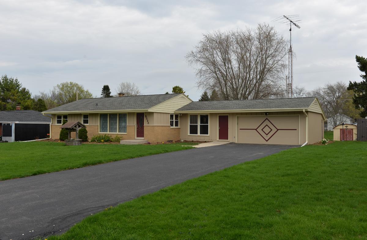 5323 Cynthia Ln, Mount Pleasant, WI 53406