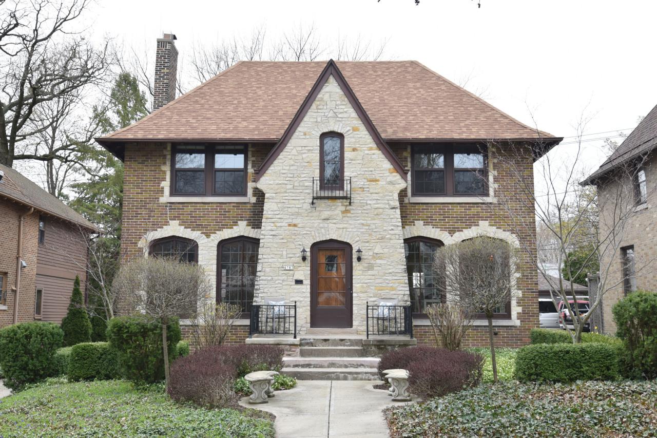 4783 N Woodburn St, Whitefish Bay, WI 53211