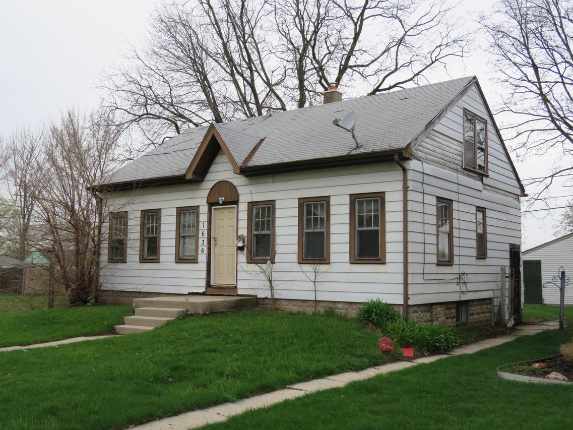 1636 W Congress St, Milwaukee, WI 53209