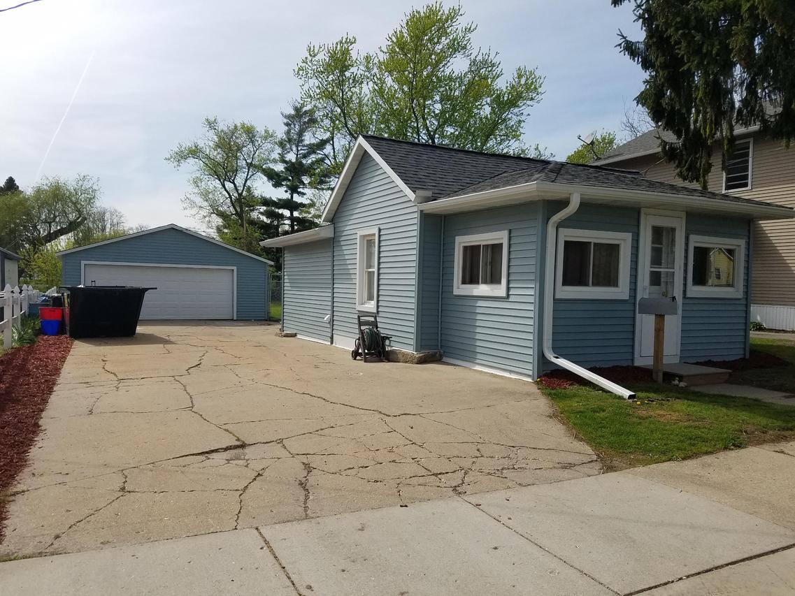324 S 6th St., Delavan, WI 53115