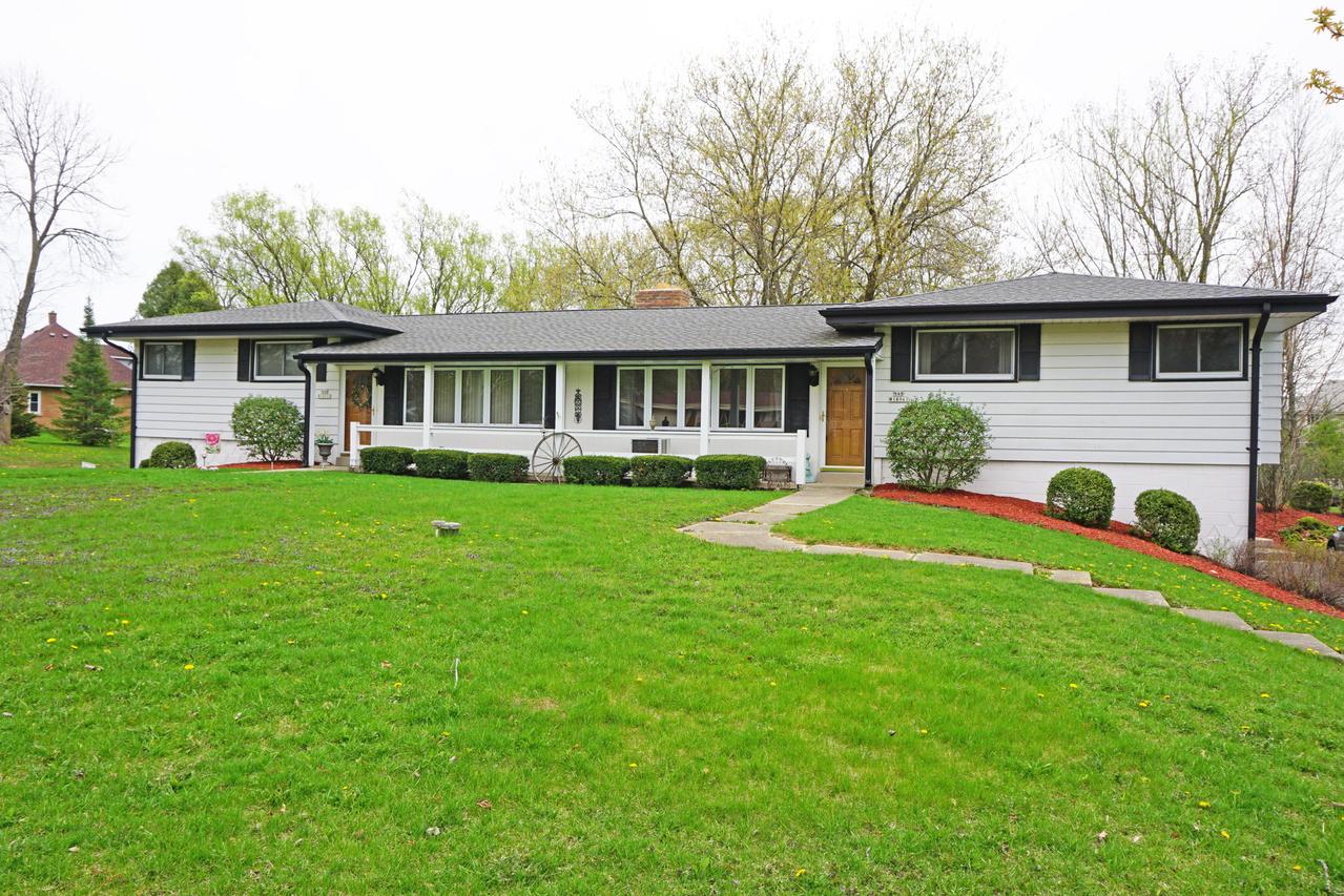 N48W18961 Pleasant View #N48W18959, Menomonee Falls, WI 53051