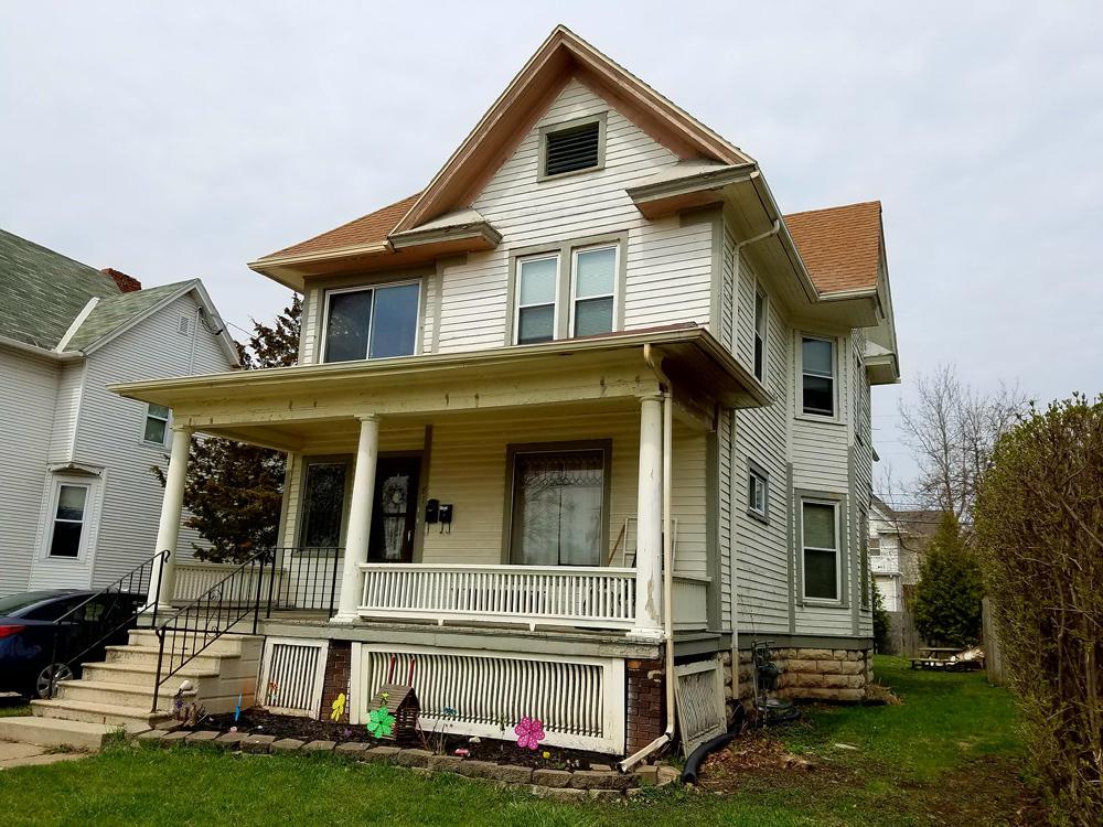 81 4th St., Fond Du Lac, WI 54935