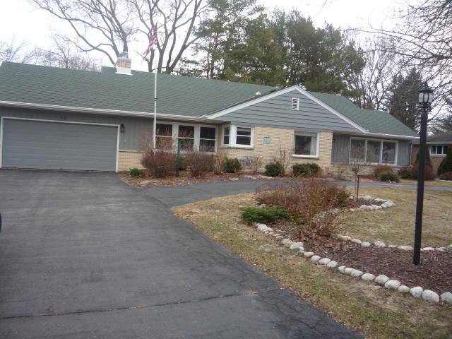 5344 S 98th St., Hales Corners, WI 53130