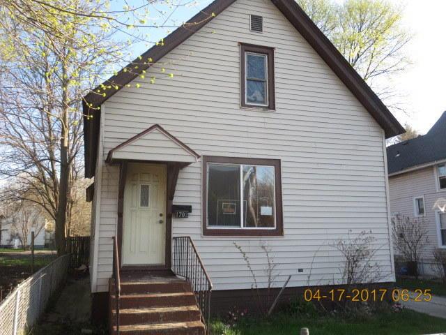 1702 55th St, Kenosha, WI 53140