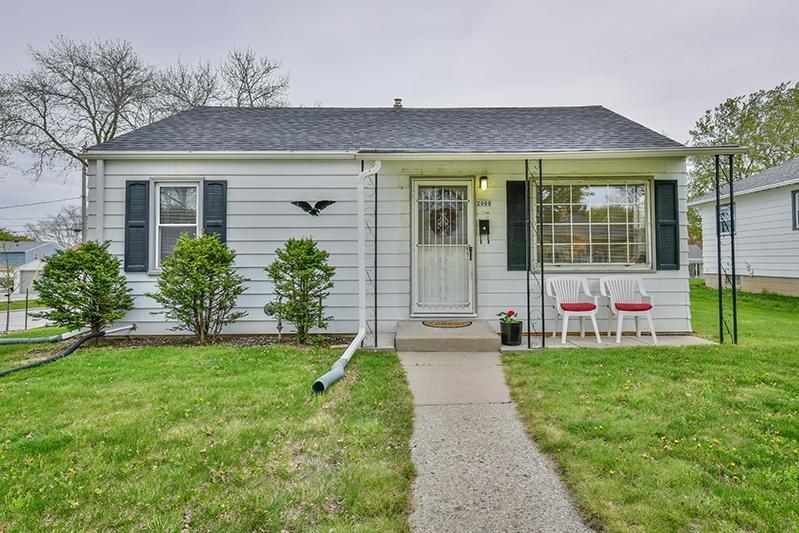 2900 S 69th St, Milwaukee, WI 53219