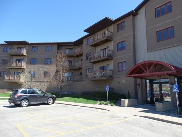 14 Copeland Ave #213, La Crosse, WI 54603