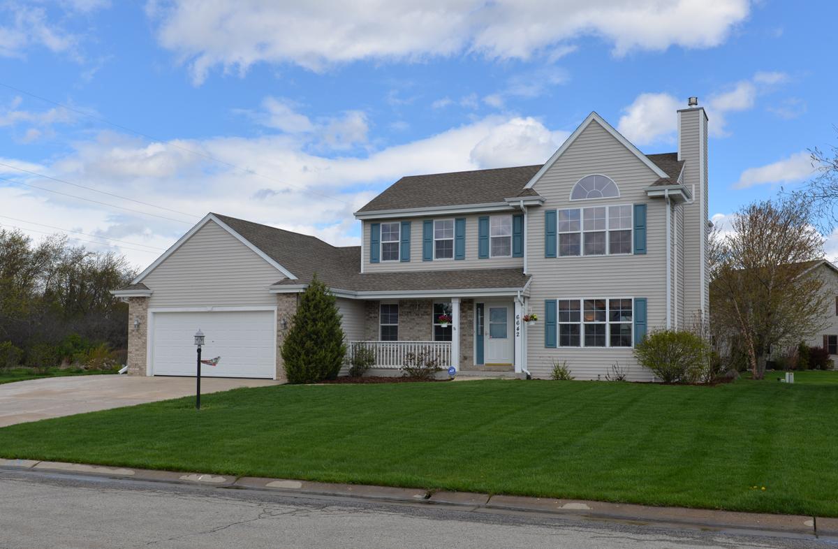 6642 Greenhill Dr, Mount Pleasant, WI 53406