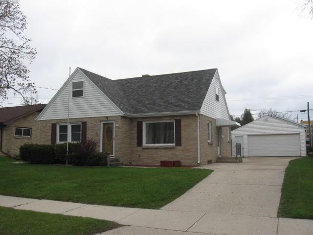 1225 S 25th St., Manitowoc, WI 54220