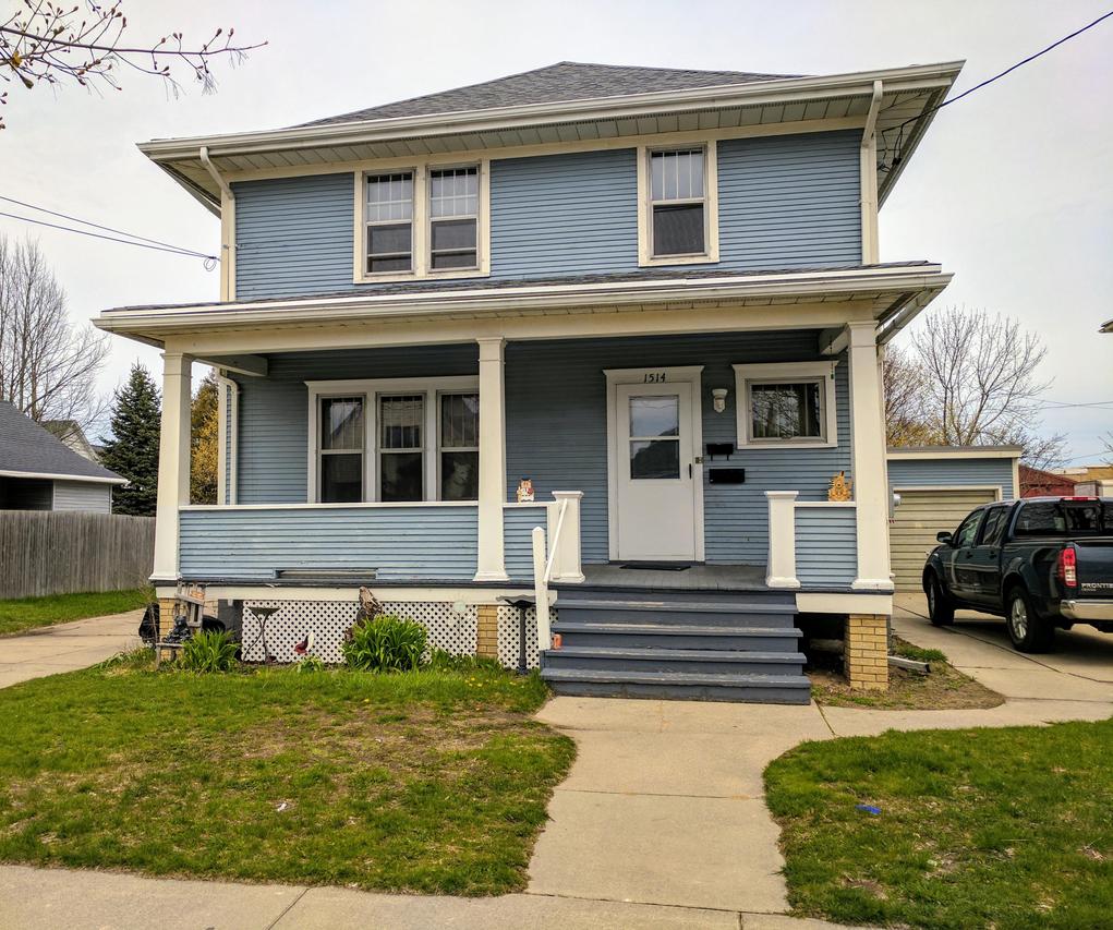 1514 20th St, Two Rivers, WI 54241
