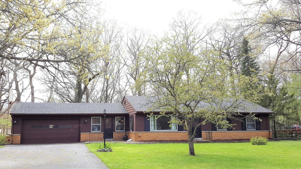 12101 W Rawson Ave, Franklin, WI 53132