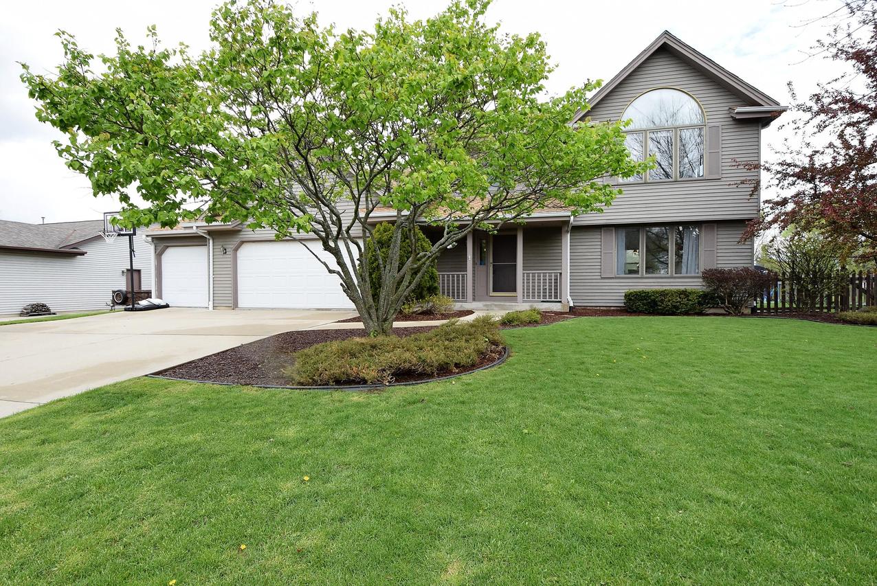 9104 Morgan Ct, Caledonia, WI 53126