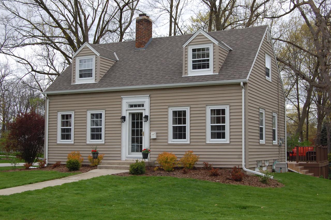 10910 W Denis Ave., Hales Corners, WI 53130