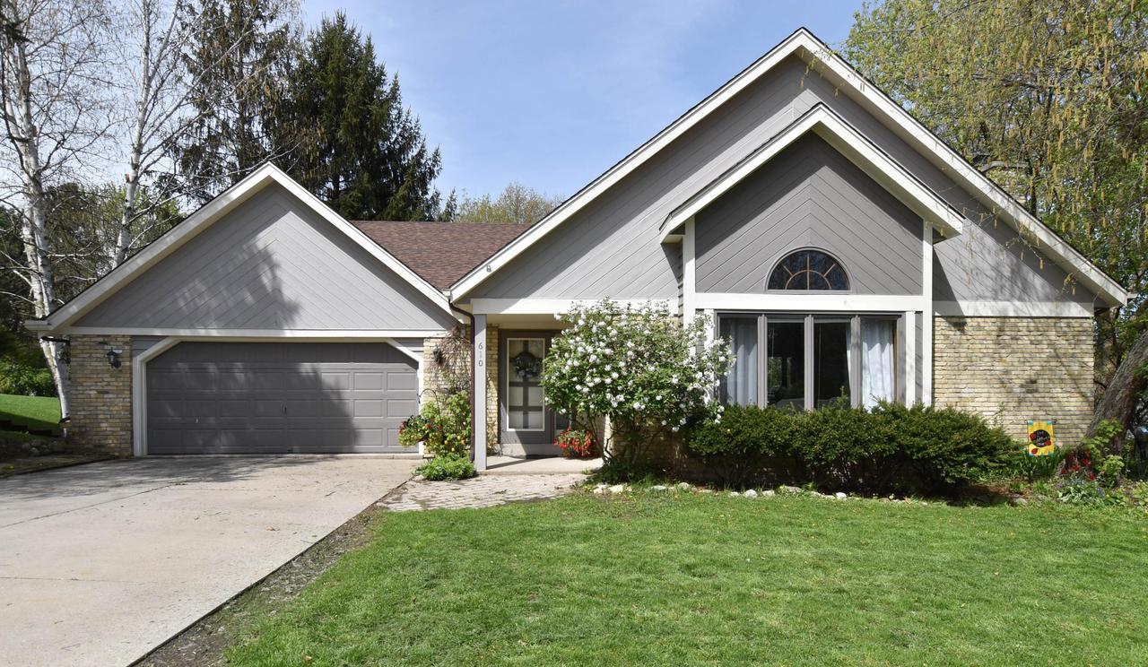 610 S Grandview Blvd, Waukesha, WI 53188