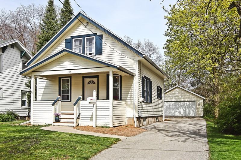 107 Columbia, Waukesha, WI 53186