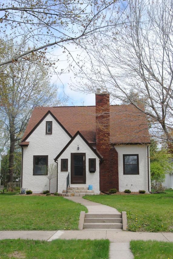 416 N 22nd, La Crosse, WI 54601