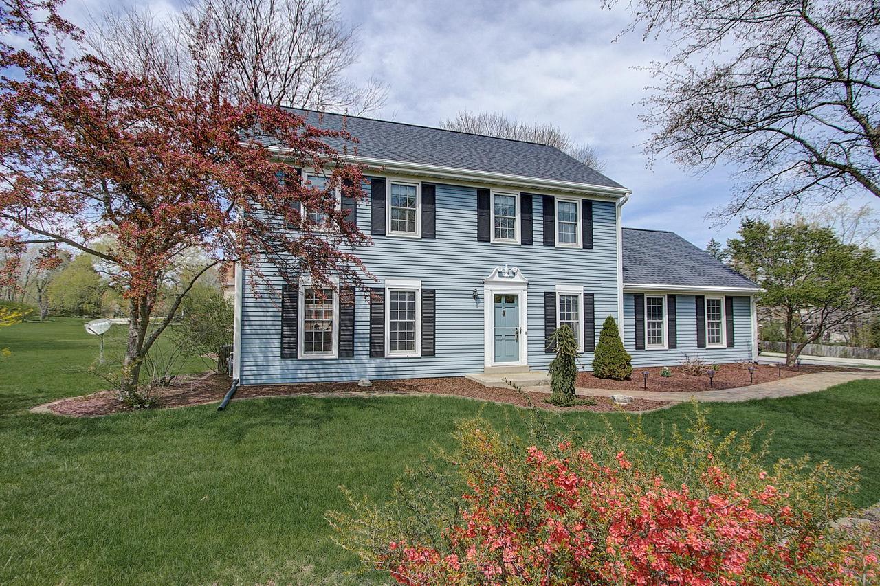 3300 W Mequon Rd, Mequon, WI 53092