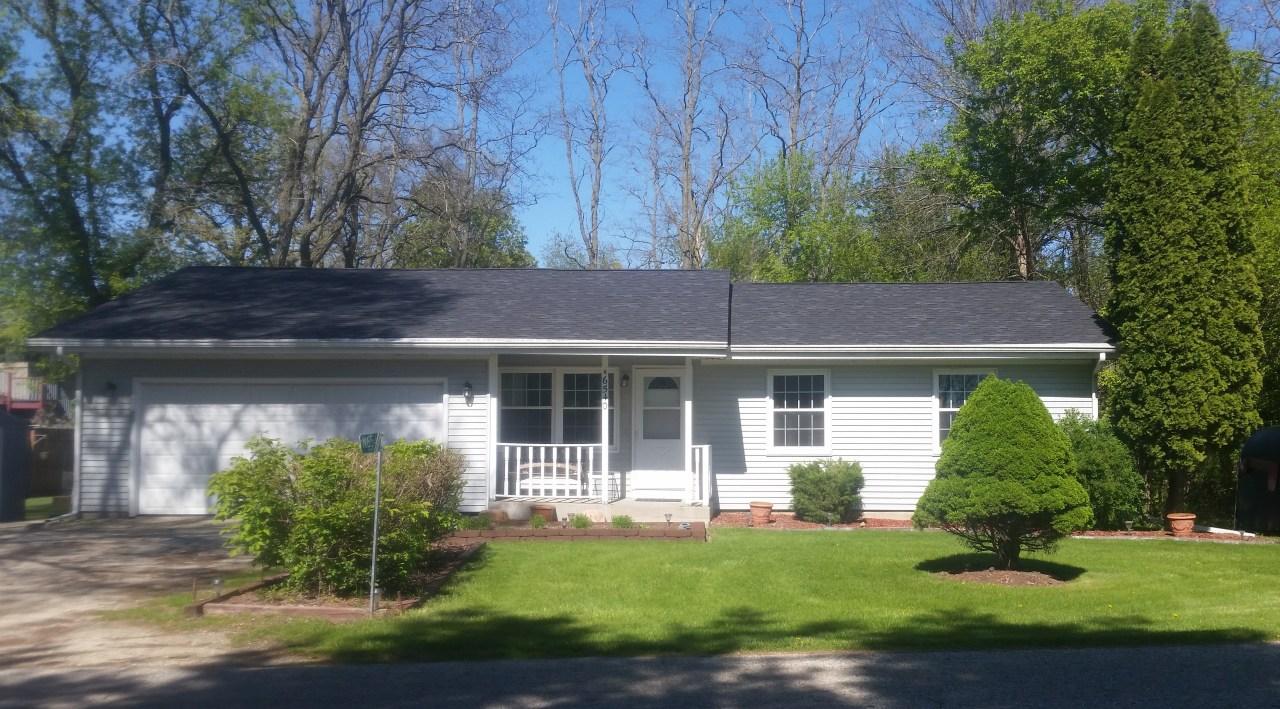 N6540 Hickory Rd, Sugar Creek, WI 53121