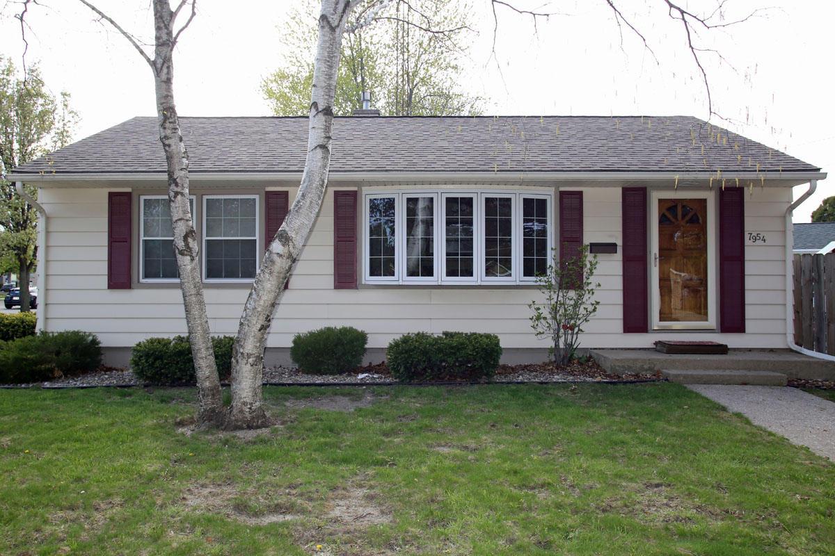 7954 42nd Ave., Kenosha, WI 53142