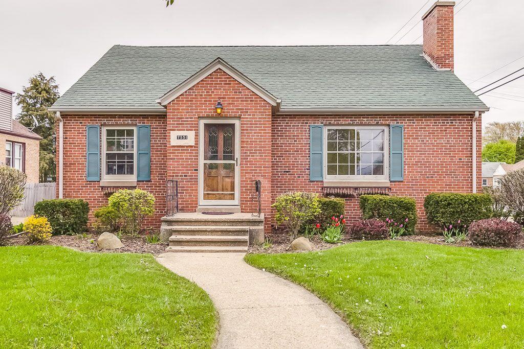 7551 26th Ave, Kenosha, WI 53143