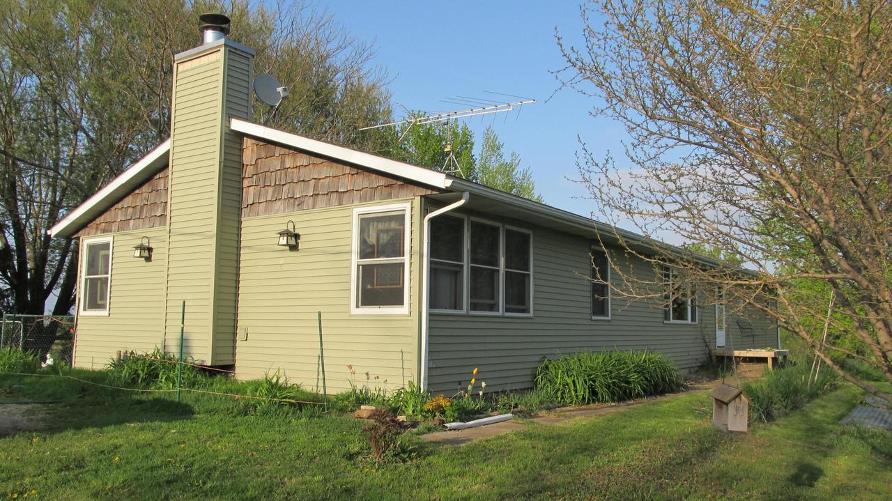 E6216 Finley Rd., Franklin, WI 54665