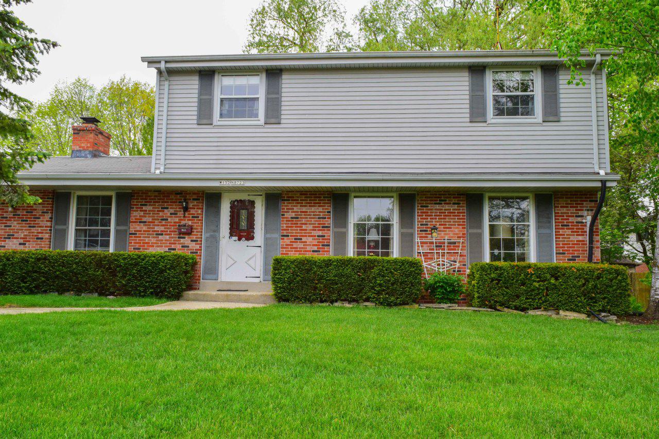 W152N8723 Margaret Rd, Menomonee Falls, WI 53051